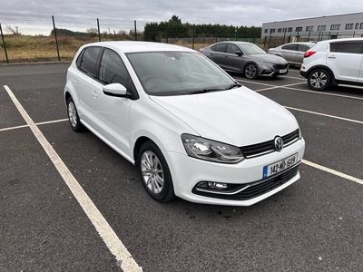 2014 - Volkswagen Polo Automatic