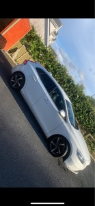 2014 - Volvo V40 Manual