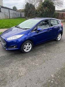 2015 - Ford Fiesta Manual