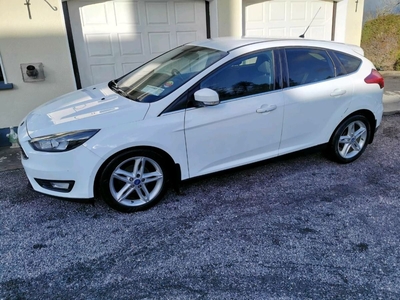 2015 - Ford Focus Manual