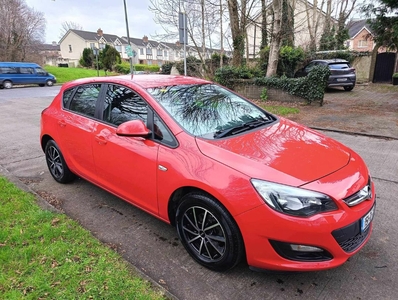 2015 - Opel Astra Manual