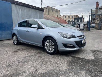 2015 - Opel Astra Manual