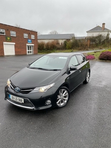 2015 - Toyota Auris Automatic