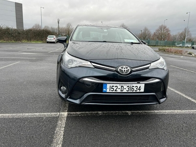 2015 - Toyota Avensis Manual