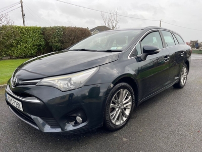 2015 - Toyota Avensis Manual