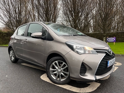 2015 - Toyota Yaris Manual