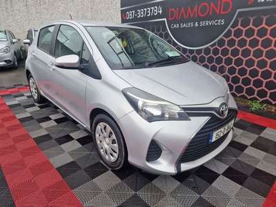 2015 - Toyota Yaris Manual