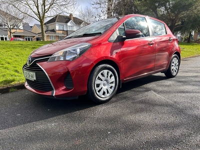 2015 - Toyota Yaris Manual