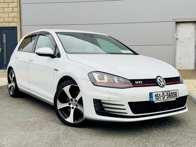 2015 - Volkswagen Golf Automatic