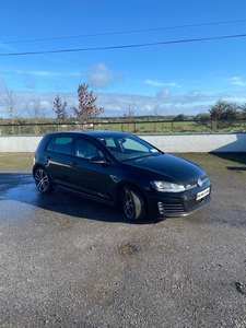 2015 - Volkswagen Golf Manual