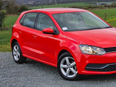 2015 - Volkswagen Polo Automatic