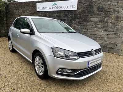 2015 - Volkswagen Polo Automatic