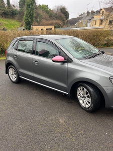 2015 - Volkswagen Polo Manual