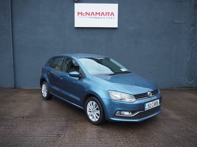 2015 - Volkswagen Polo Manual