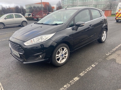 2016 - Ford Fiesta Manual