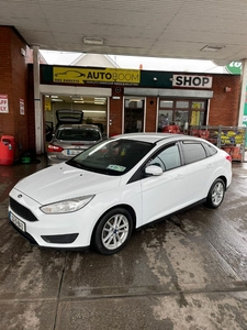 2016 - Ford Focus Manual