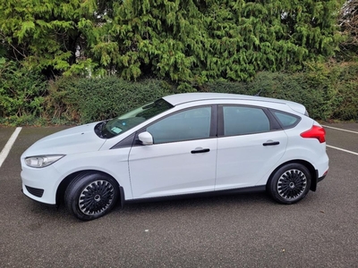 2016 - Ford Focus Manual