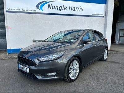 2016 - Ford Focus Manual