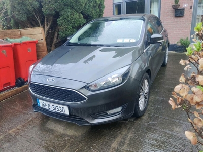 2016 - Ford Focus Manual