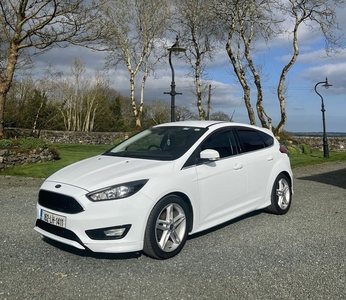 2016 - Ford Focus Manual