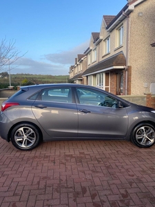 2016 - Hyundai i30 Manual