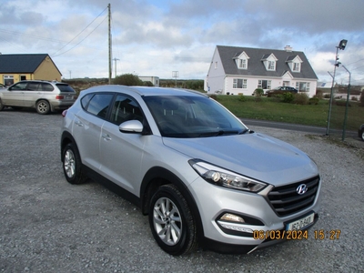 2016 - Hyundai Tucson Manual