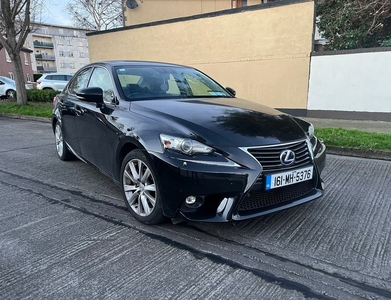 2016 - Lexus IS Automatic