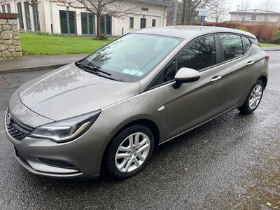 2016 - Opel Astra Manual