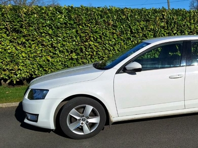 2016 - Skoda Octavia Manual