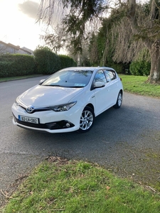 2016 - Toyota Auris Automatic