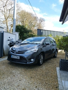 2016 - Toyota Verso Manual