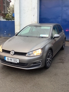 2016 - Volkswagen Golf Manual