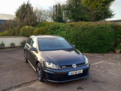 2016 - Volkswagen Golf Manual