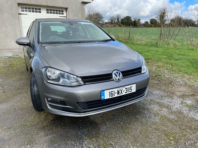 2016 - Volkswagen Golf Manual