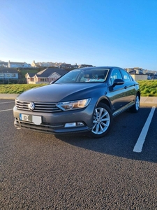 2016 - Volkswagen Passat Manual