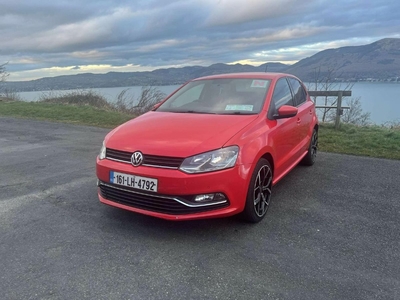 2016 - Volkswagen Polo Manual