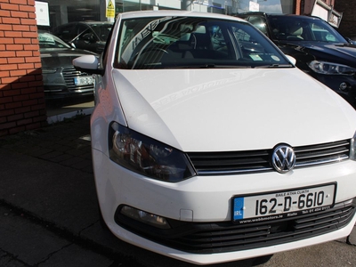 2016 - Volkswagen Polo Manual