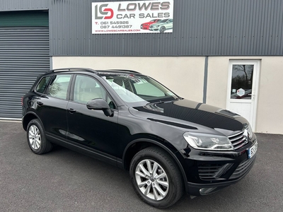 2016 - Volkswagen Touareg Automatic