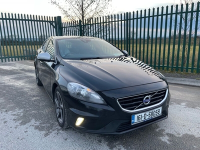 2016 - Volvo V40 Manual