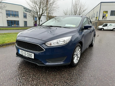 2017 - Ford Focus Manual