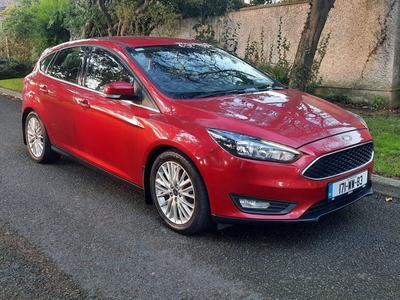 2017 - Ford Focus Manual