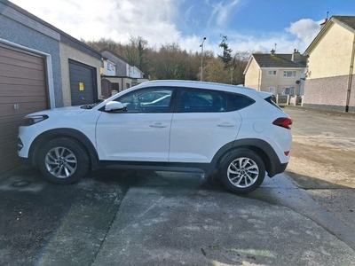 2017 - Hyundai Tucson Manual