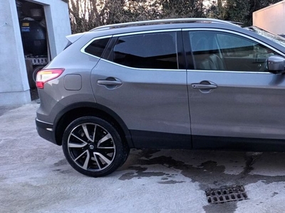 2017 - Nissan Qashqai Manual