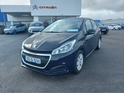 2017 - Peugeot 208 Manual