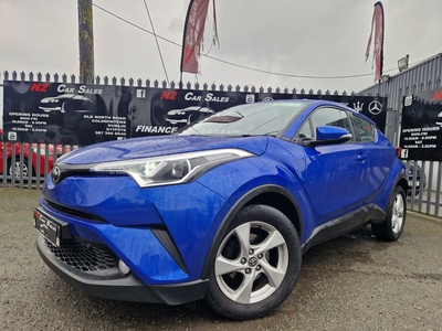 2017 - Toyota C-HR Manual