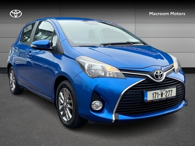 2017 - Toyota Yaris Manual