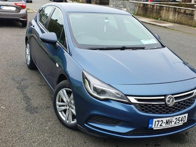 2017 - Vauxhall Astra Manual