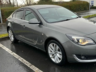 2017 - Vauxhall Insignia ---