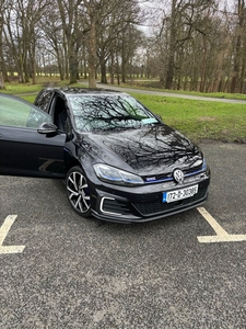 2017 - Volkswagen Golf Automatic