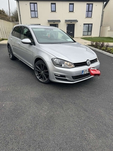 2017 - Volkswagen Golf Manual